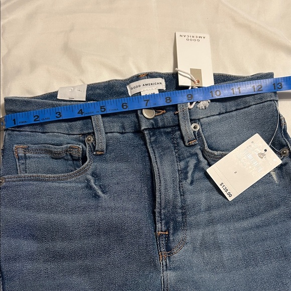 Good American High-Rise Skinny Jeans in Medium Blue Wash - Picture 7 of 11